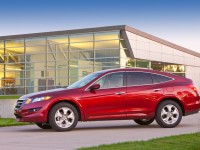 Honda Crosstour photo