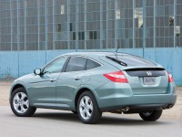 Honda Crosstour photo