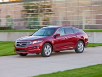 Honda Crosstour photo
