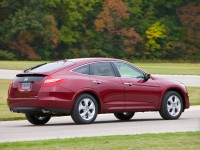 Honda Crosstour photo
