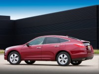 Honda Crosstour photo