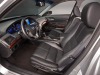 Honda Crosstour photo