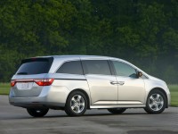 Honda Odyssey 2010 photo